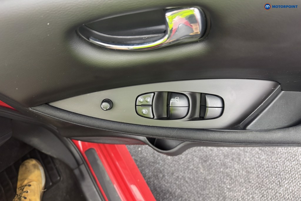 Nissan Leaf Acenta Automatic Electric Hatchback - Stock Number (1559860) - 23rd supplementary image