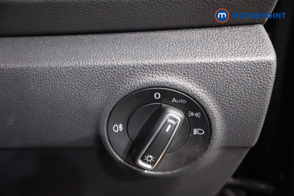 Volkswagen T-Roc R-Line Automatic Petrol SUV - Stock Number (1560291) - 19th supplementary image