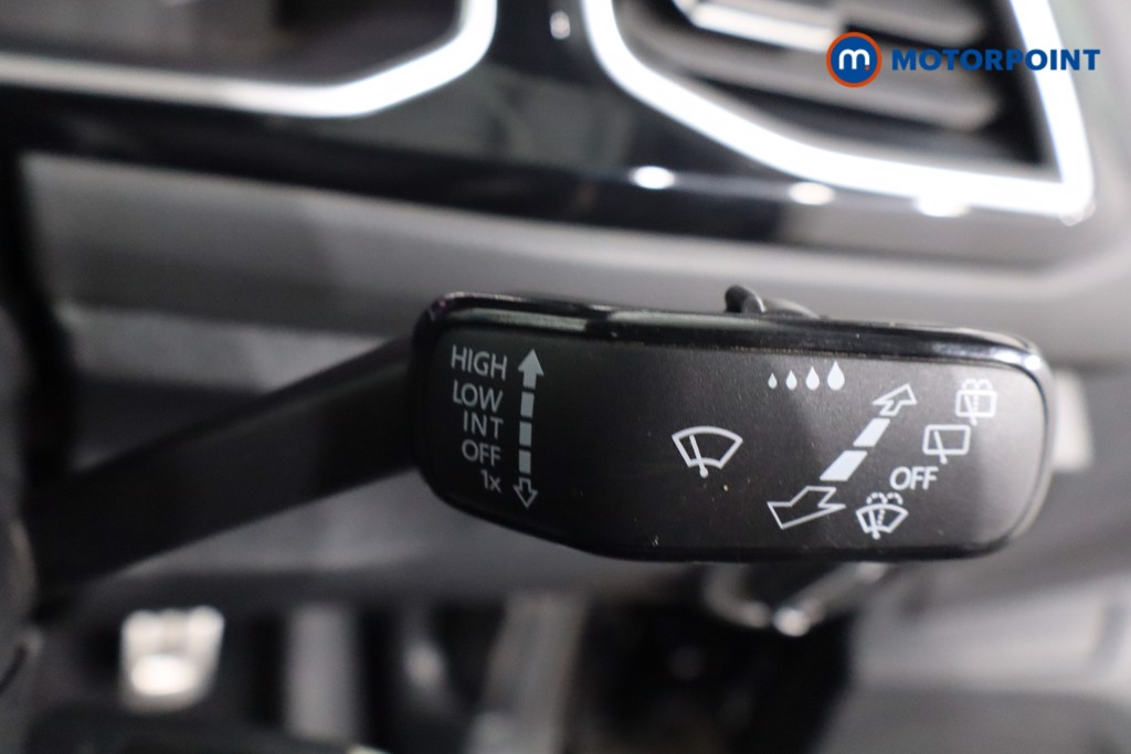 Volkswagen T-Roc R-Line Automatic Petrol SUV - Stock Number (1560291) - 21st supplementary image