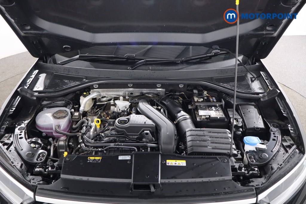 Volkswagen T-Roc R-Line Automatic Petrol SUV - Stock Number (1560291) - 33rd supplementary image