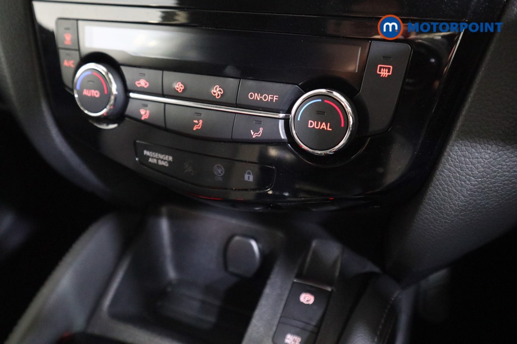 Nissan Qashqai N-Connecta Manual Petrol SUV - Stock Number (1560655) - 7th supplementary image