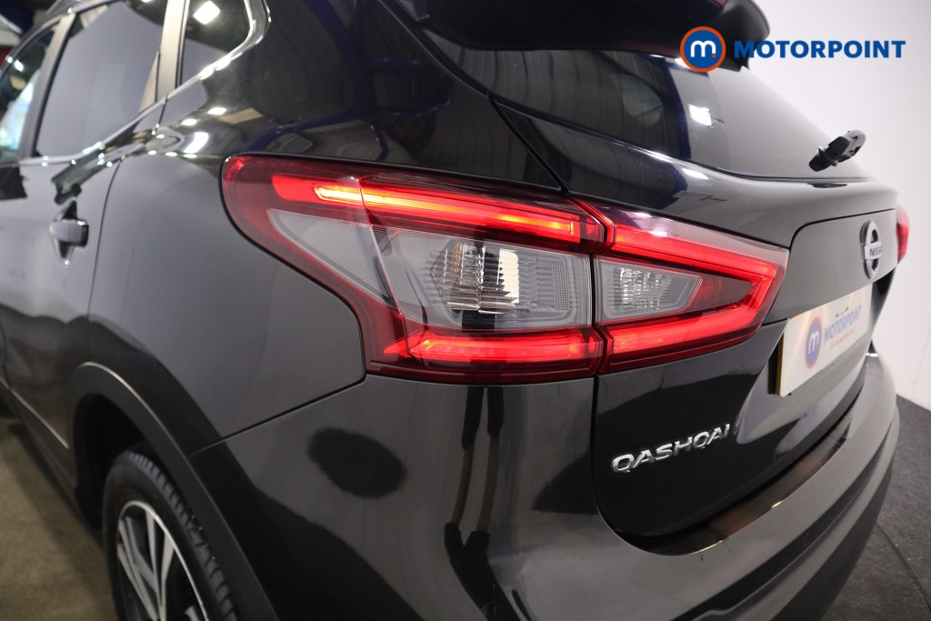 Nissan Qashqai N-Connecta Manual Petrol SUV - Stock Number (1560655) - 19th supplementary image