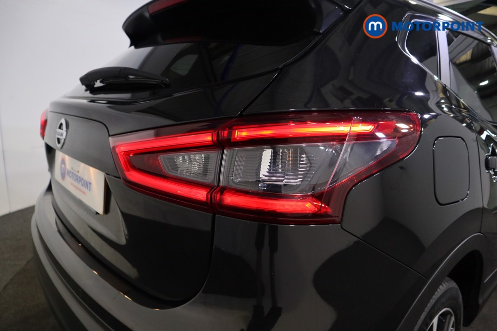 Nissan Qashqai N-Connecta Manual Petrol SUV - Stock Number (1560655) - 20th supplementary image