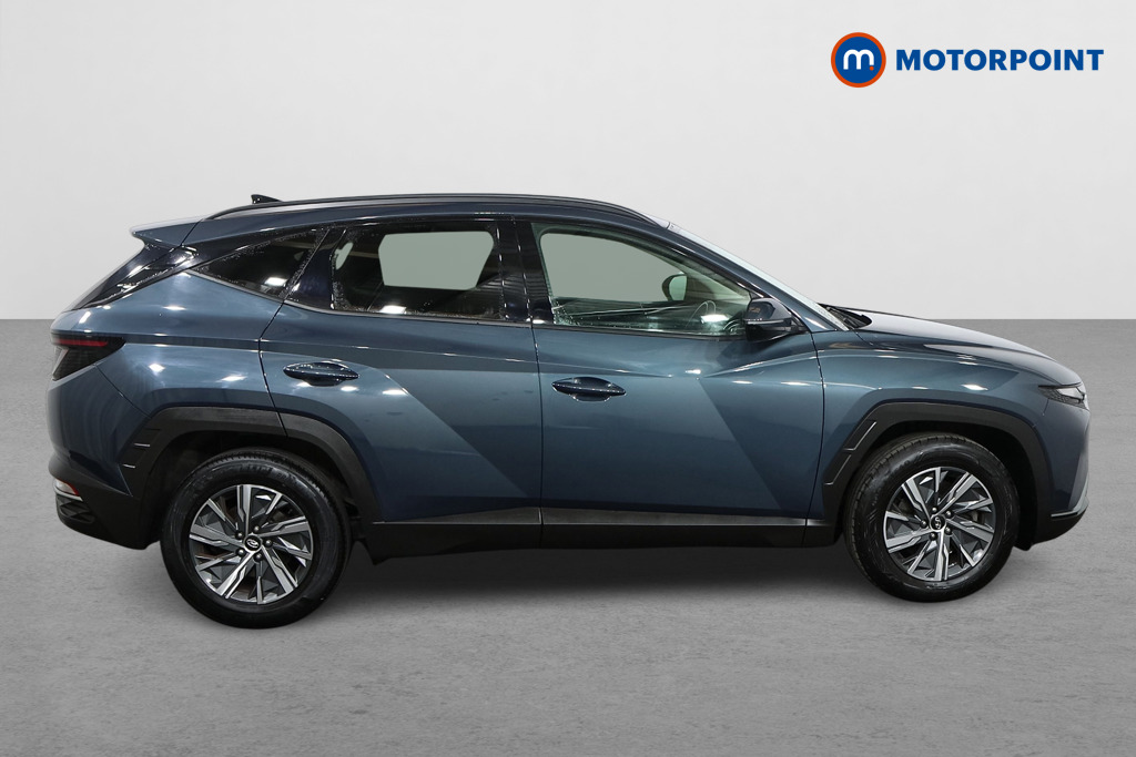 Hyundai Tucson Se Connect Manual Petrol SUV - Stock Number (1561203) - Drivers side