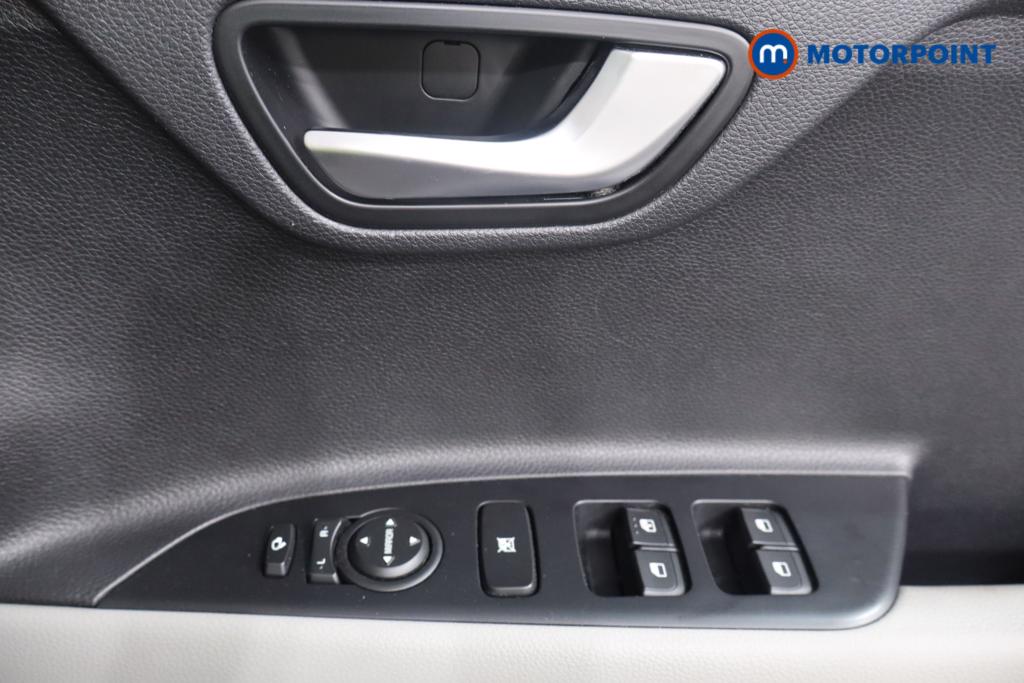 KIA Stonic First Edition Manual Petrol SUV - Stock Number (1561514) - 14th supplementary image