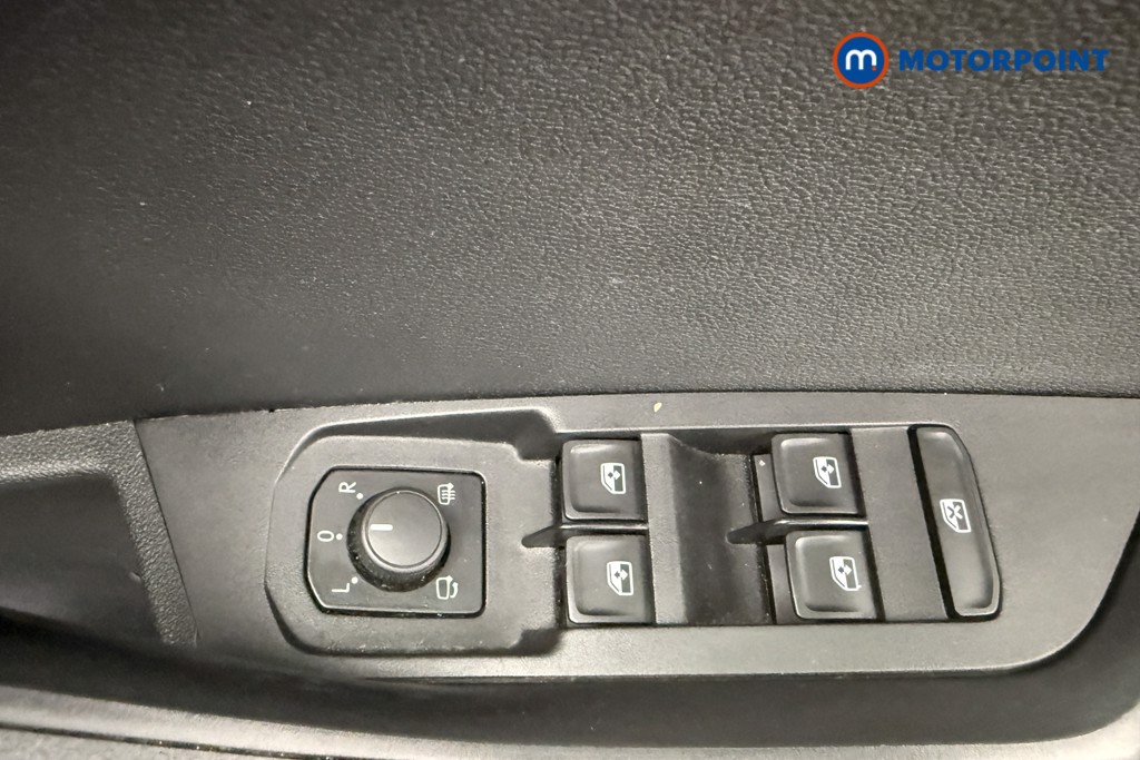 Skoda Karoq Se L Manual Petrol SUV - Stock Number (1563265) - 16th supplementary image