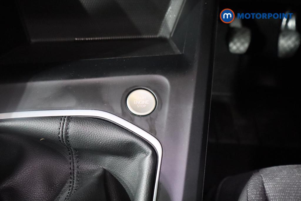 Volkswagen Golf Life Manual Petrol Hatchback - Stock Number (1563402) - 8th supplementary image
