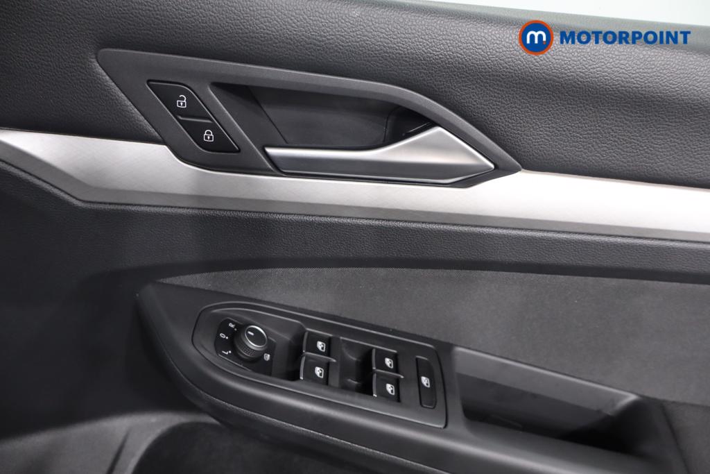 Volkswagen Golf Life Manual Petrol Hatchback - Stock Number (1563402) - 16th supplementary image