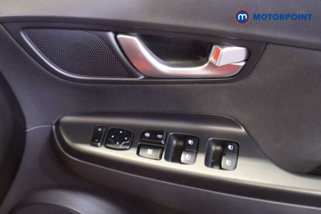 Hyundai Kona Se Connect Manual Petrol-Electric Hybrid SUV - Stock Number (1563944) - 14th supplementary image