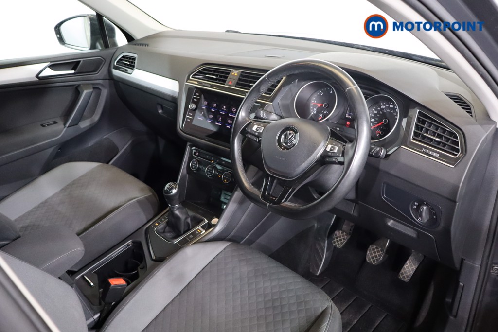 Volkswagen Tiguan Match Manual Diesel SUV - Stock Number (1564085) - 1st supplementary image