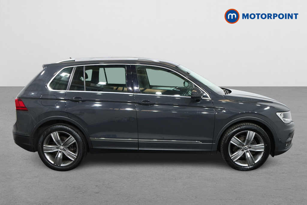 Volkswagen Tiguan Match Manual Diesel SUV - Stock Number (1564085) - Drivers side