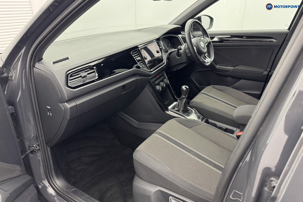 Volkswagen T-Roc Black Edition Manual Petrol SUV - Stock Number (1564665) - 9th supplementary image