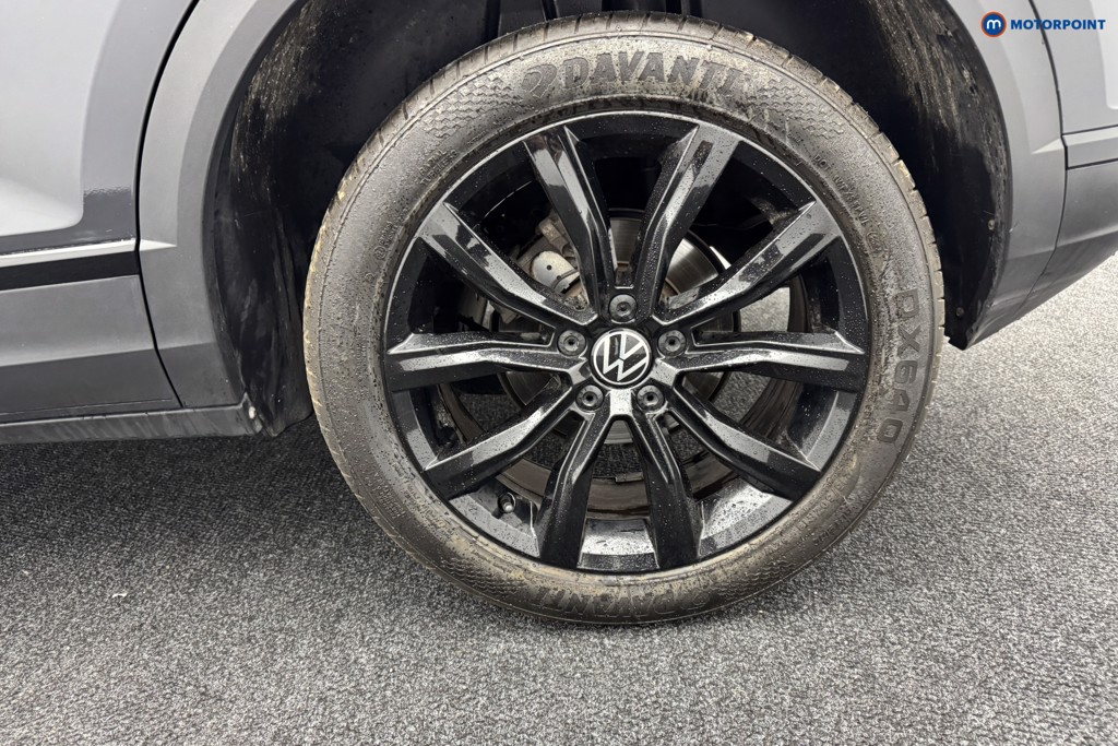 Volkswagen T-Roc Black Edition Manual Petrol SUV - Stock Number (1564665) - 25th supplementary image