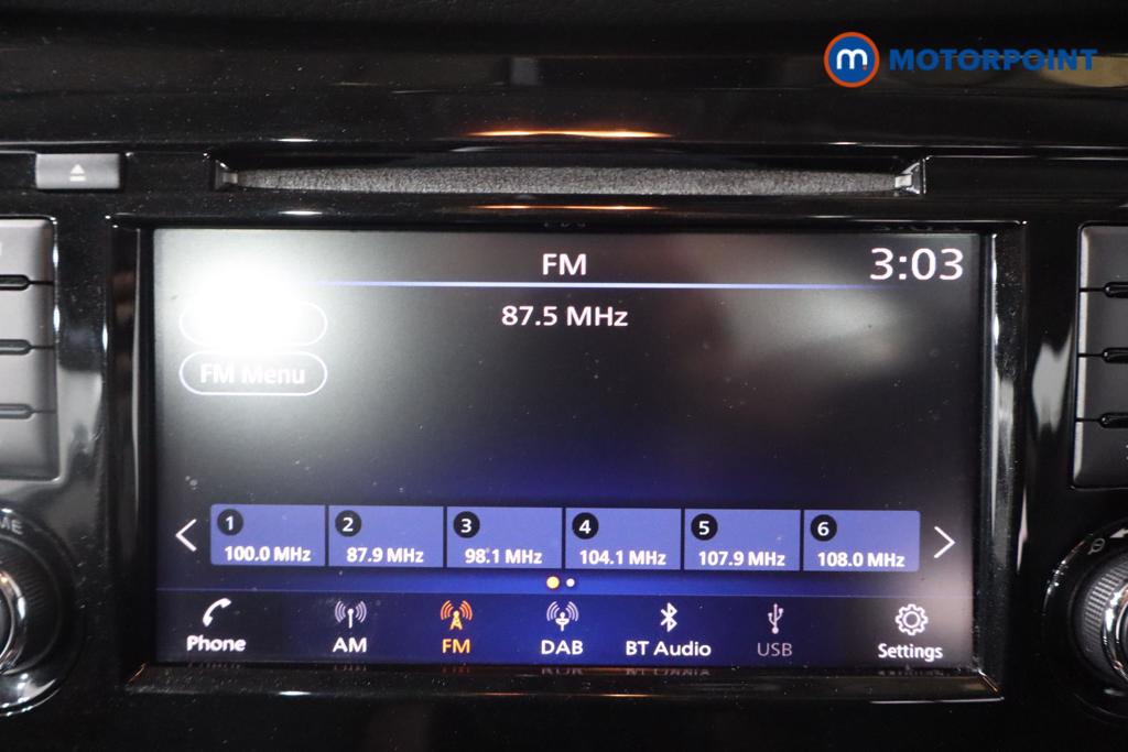 Nissan Qashqai N-Motion Manual Petrol SUV - Stock Number (1564828) - 4th supplementary image