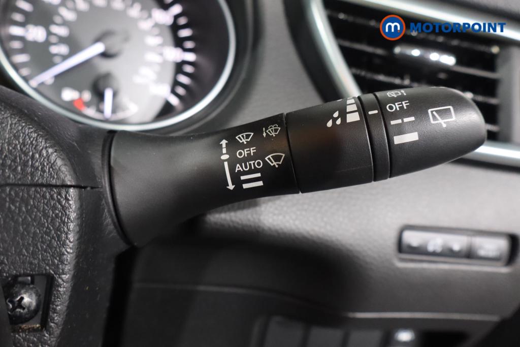 Nissan Qashqai N-Motion Manual Petrol SUV - Stock Number (1564828) - 14th supplementary image
