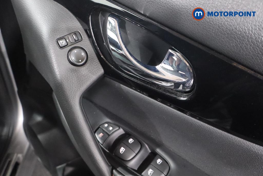 Nissan Qashqai N-Motion Manual Petrol SUV - Stock Number (1564828) - 21st supplementary image