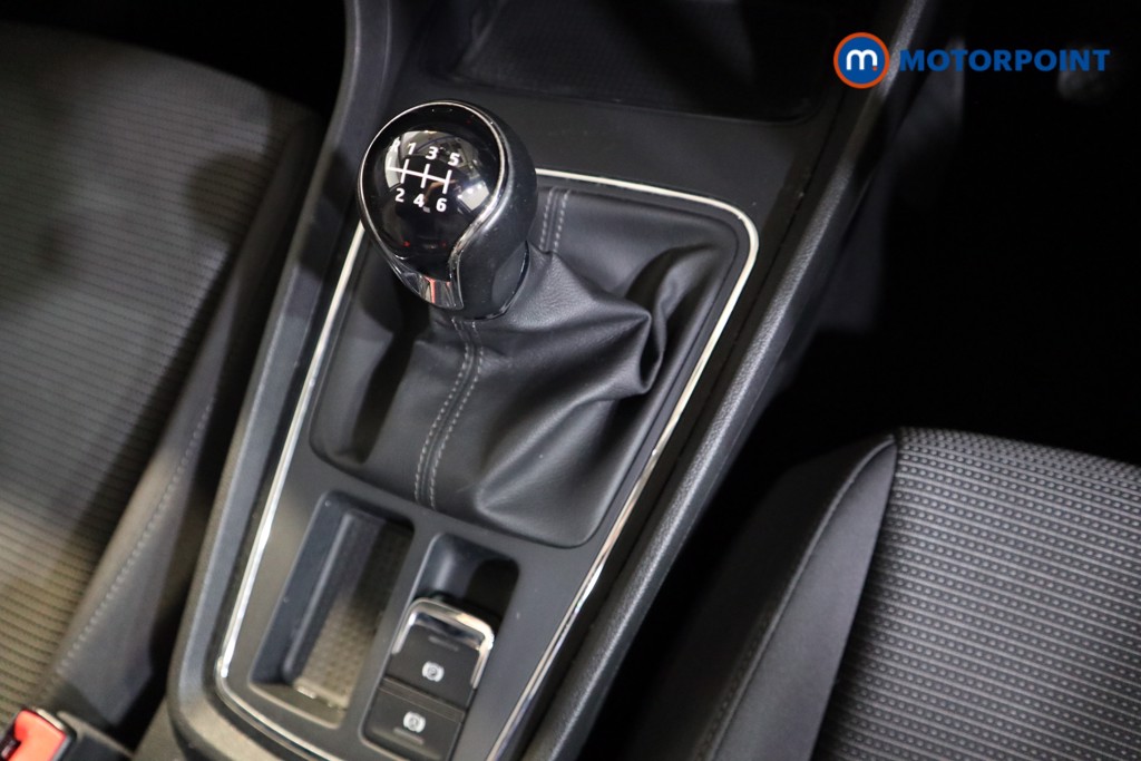 Seat Leon Se Dynamic Technology Manual Petrol Hatchback - Stock Number (1564906) - 8th supplementary image