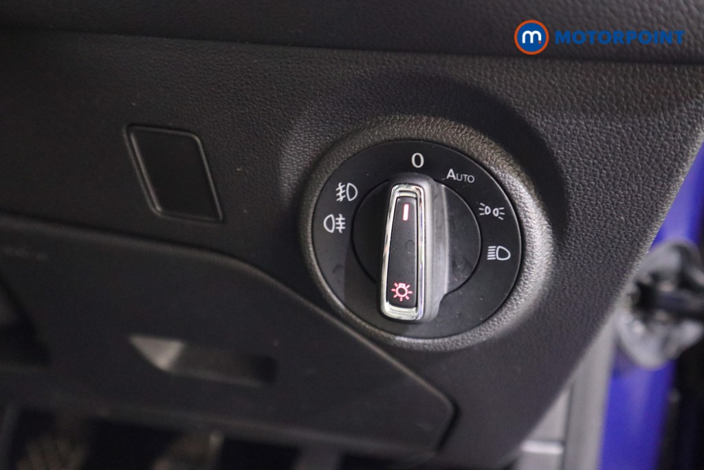 Seat Leon Se Dynamic Technology Manual Petrol Hatchback - Stock Number (1564906) - 9th supplementary image