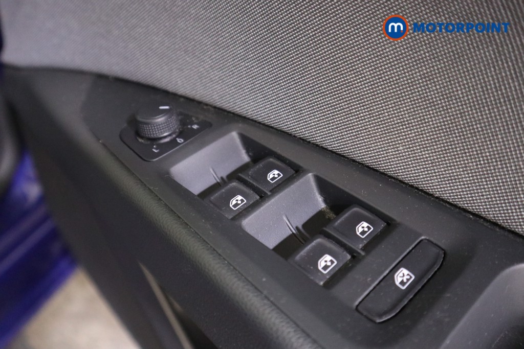 Seat Leon Se Dynamic Technology Manual Petrol Hatchback - Stock Number (1564906) - 10th supplementary image