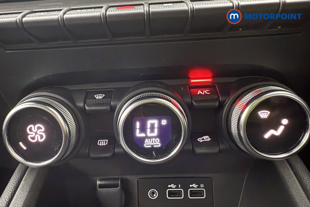 Renault Clio Evolution Manual Petrol Hatchback - Stock Number (1564981) - 16th supplementary image