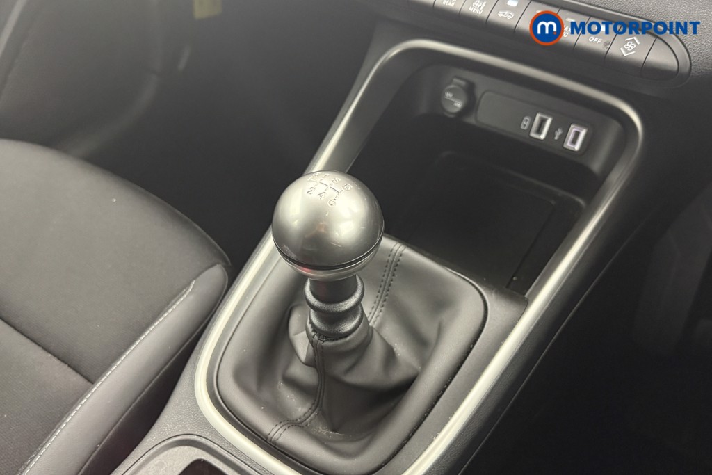 Jeep Avenger Altitude Manual Petrol SUV - Stock Number (1565118) - 5th supplementary image