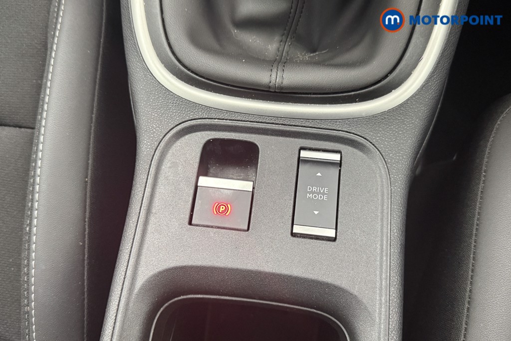 Jeep Avenger Altitude Manual Petrol SUV - Stock Number (1565118) - 6th supplementary image