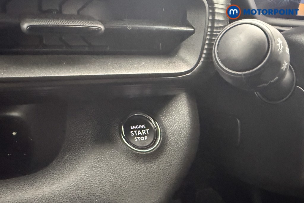 Jeep Avenger Altitude Manual Petrol SUV - Stock Number (1565118) - 10th supplementary image