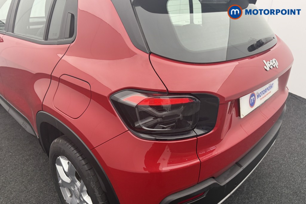 Jeep Avenger Altitude Manual Petrol SUV - Stock Number (1565118) - 21st supplementary image