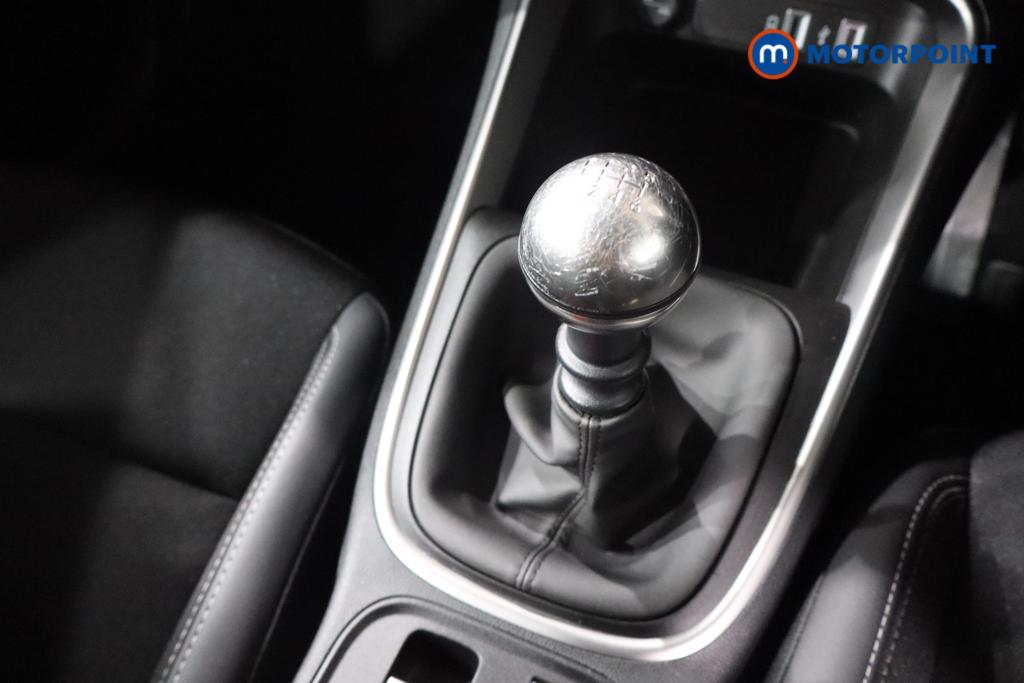 Jeep Avenger Altitude Manual Petrol SUV - Stock Number (1565177) - 6th supplementary image