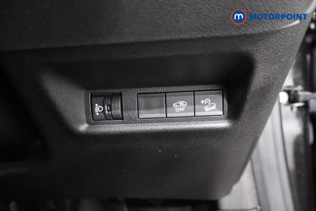 Jeep Avenger Altitude Manual Petrol SUV - Stock Number (1565177) - 14th supplementary image