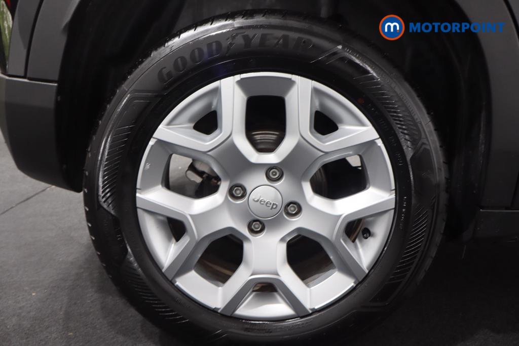 Jeep Avenger Altitude Manual Petrol SUV - Stock Number (1565177) - 34th supplementary image