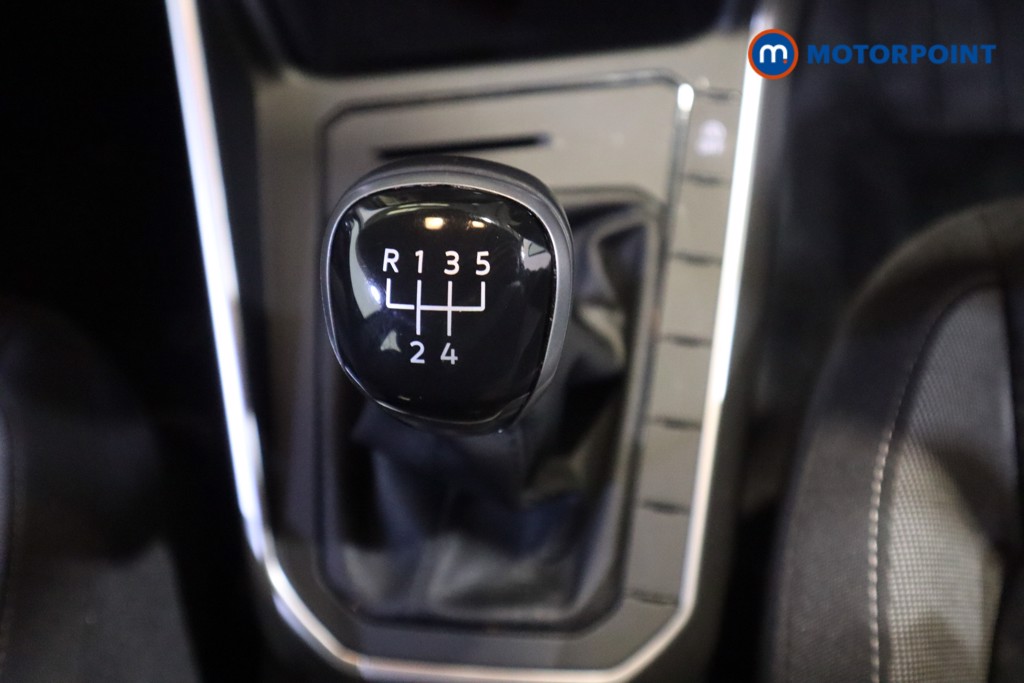 Volkswagen Polo Life Manual Petrol Hatchback - Stock Number (1565384) - 5th supplementary image