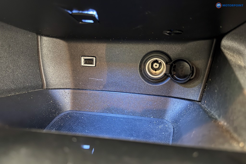 Peugeot 5008 Active Premium Manual Diesel SUV - Stock Number (1565508) - 16th supplementary image