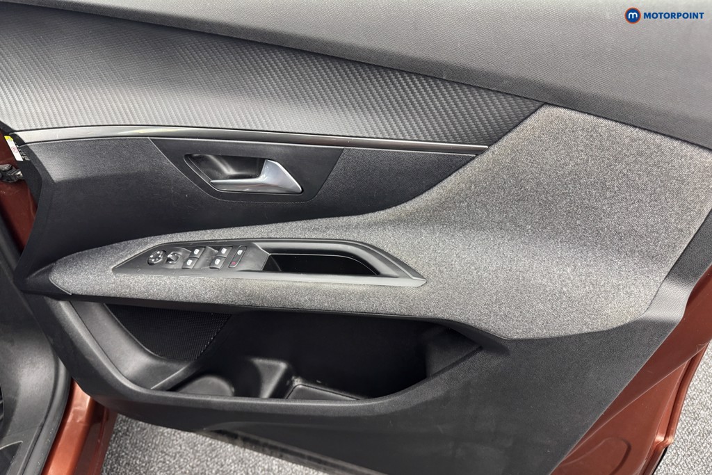 Peugeot 5008 Active Premium Manual Diesel SUV - Stock Number (1565508) - 23rd supplementary image