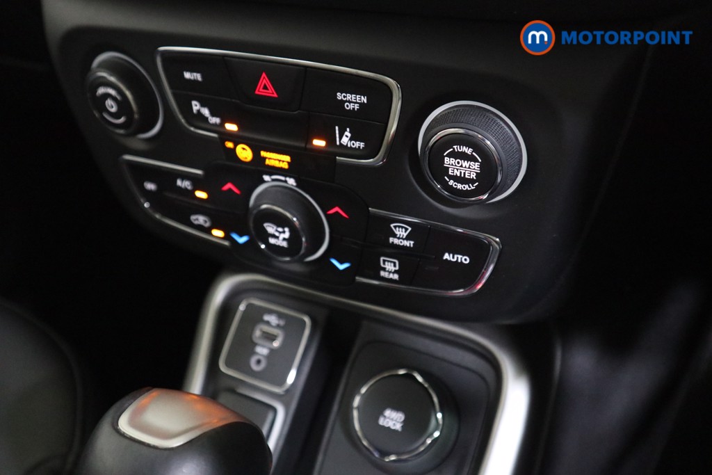 Jeep Compass Longitude Automatic Petrol SUV - Stock Number (1565555) - 7th supplementary image