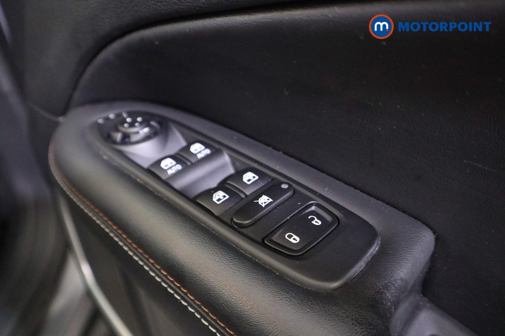 Jeep Compass Longitude Automatic Petrol SUV - Stock Number (1565555) - 10th supplementary image