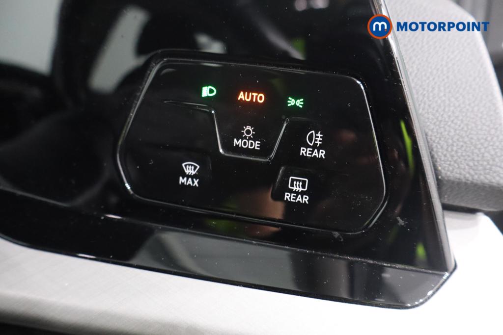 Volkswagen Golf Life Manual Petrol Hatchback - Stock Number (1565589) - 12th supplementary image