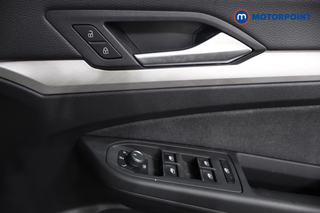 Volkswagen Golf Life Manual Petrol Hatchback - Stock Number (1565589) - 13th supplementary image