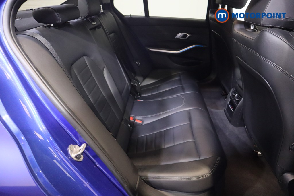 BMW 3 Series M Sport Automatic Petrol Plug-In Hybrid Saloon - Stock Number (1565610) - 7th supplementary image
