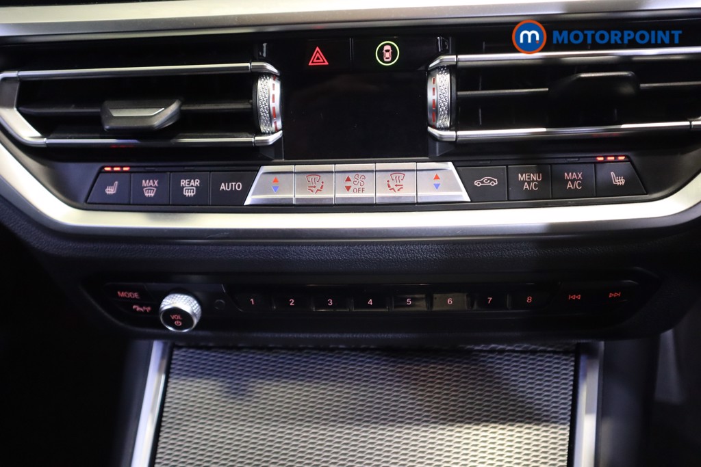 BMW 3 Series M Sport Automatic Petrol Plug-In Hybrid Saloon - Stock Number (1565610) - 20th supplementary image