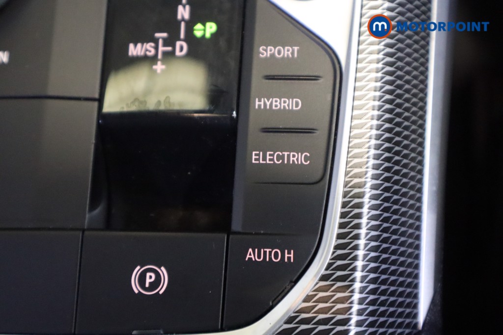 BMW 3 Series M Sport Automatic Petrol Plug-In Hybrid Saloon - Stock Number (1565610) - 23rd supplementary image