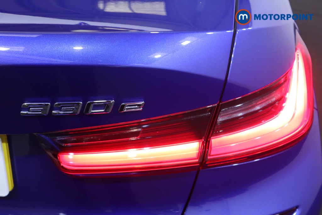 BMW 3 Series M Sport Automatic Petrol Plug-In Hybrid Saloon - Stock Number (1565610) - 31st supplementary image