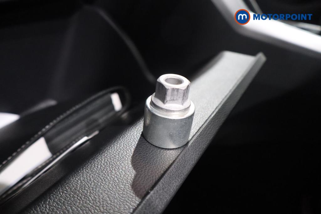 Volkswagen Polo Life Manual Petrol Hatchback - Stock Number (1565691) - 14th supplementary image