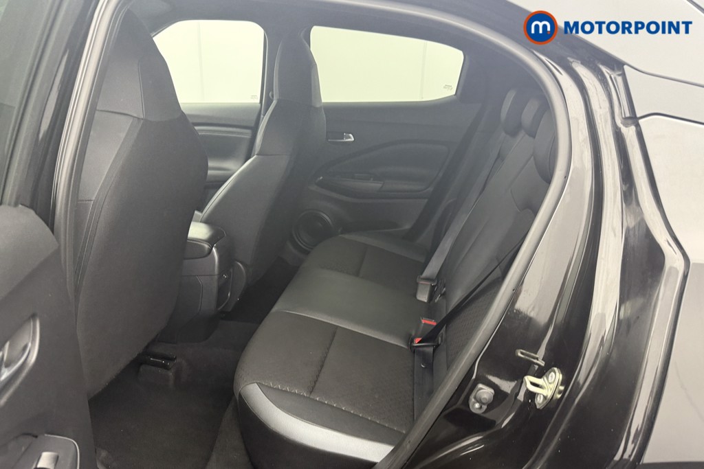 Nissan Juke N-Connecta Manual Petrol SUV - Stock Number (1566085) - 19th supplementary image