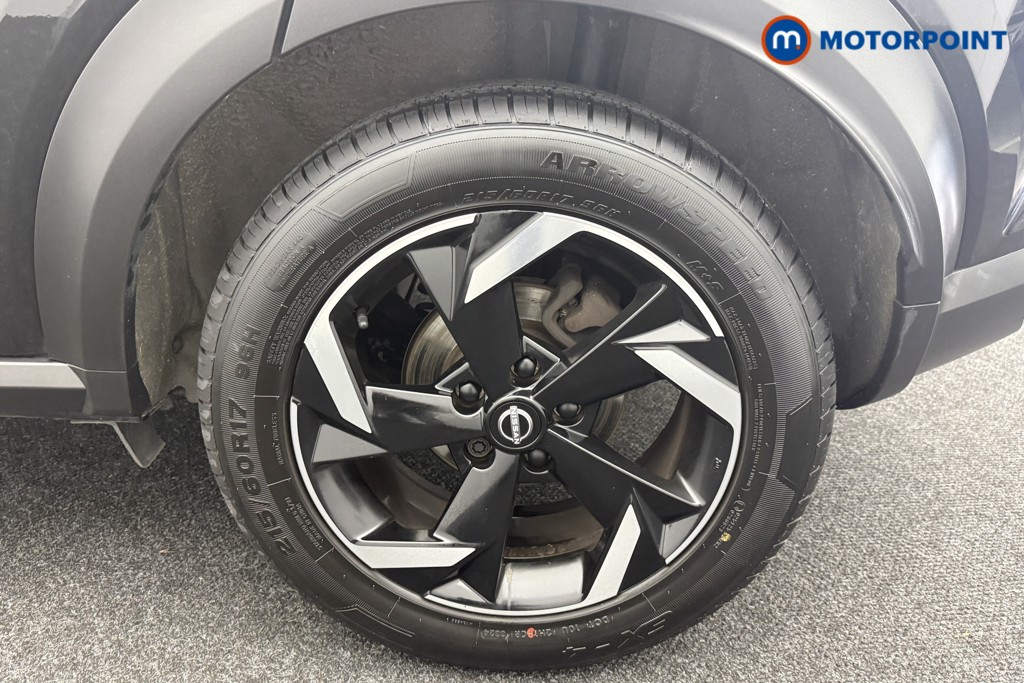 Nissan Juke N-Connecta Manual Petrol SUV - Stock Number (1566085) - 27th supplementary image