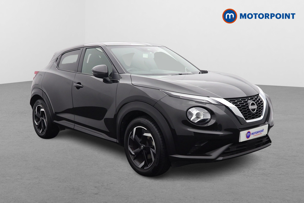 Nissan Juke N-Connecta Manual Petrol SUV - Stock Number (1566085) - Drivers side front corner