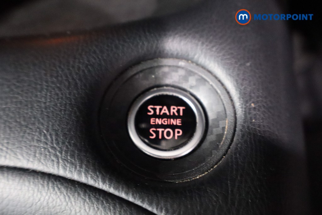 Nissan Juke N-Connecta Manual Petrol SUV - Stock Number (1566100) - 13th supplementary image