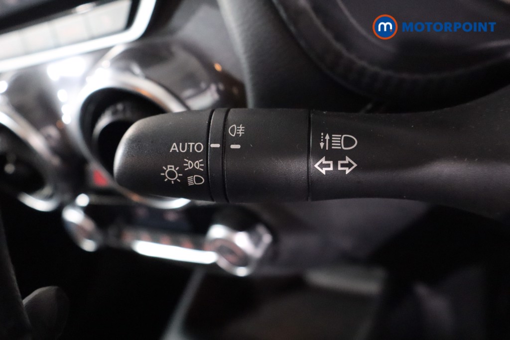 Nissan Juke N-Connecta Manual Petrol SUV - Stock Number (1566100) - 22nd supplementary image