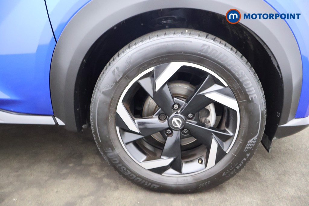 Nissan Juke N-Connecta Manual Petrol SUV - Stock Number (1566113) - 13th supplementary image