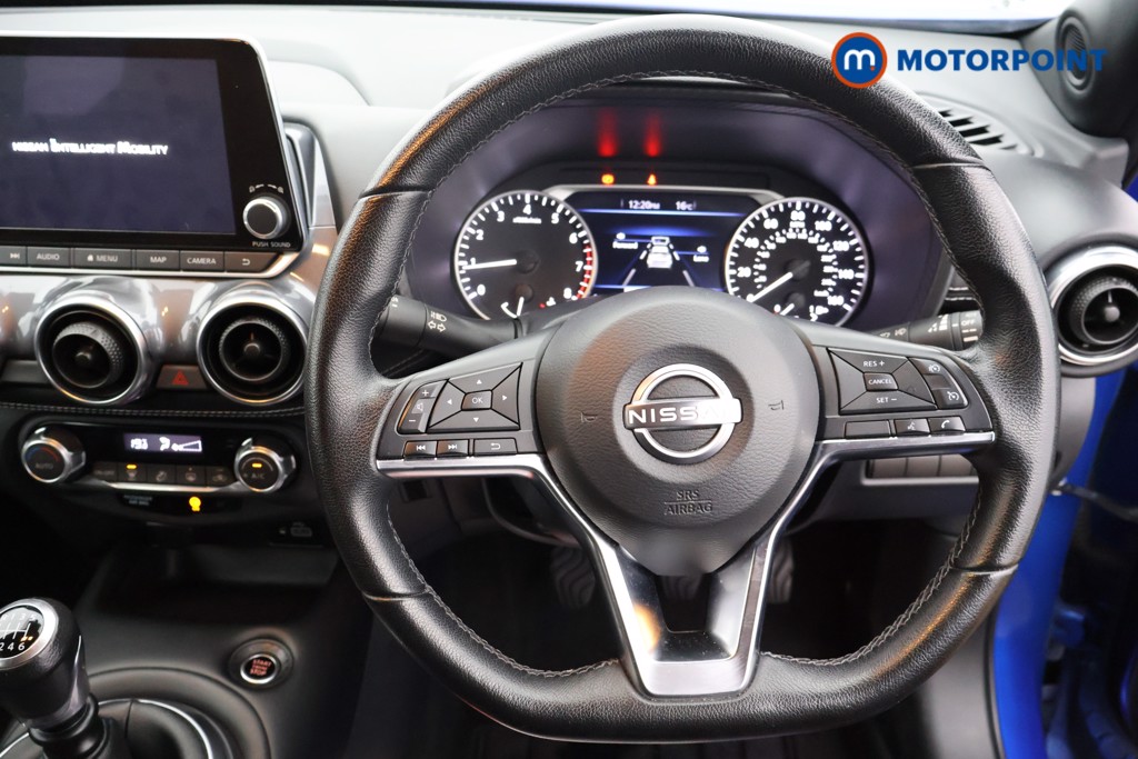 Nissan Juke N-Connecta Manual Petrol SUV - Stock Number (1566113) - 1st supplementary image